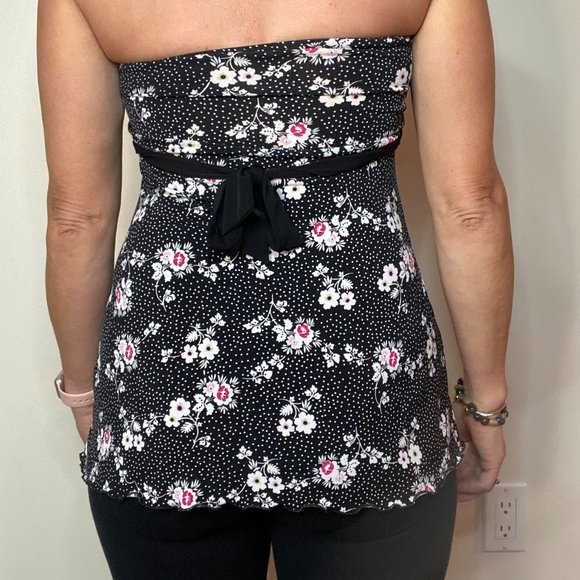 Black with Flowers Blouse / TankTop - Picture 2 of 3
